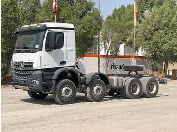 الشاسيه شاحنة MERCEDES-BENZ Arocs