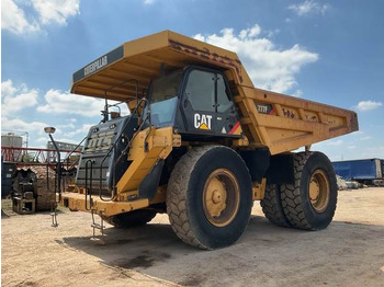 شاحنة قلابة للمحاجر CATERPILLAR 777F