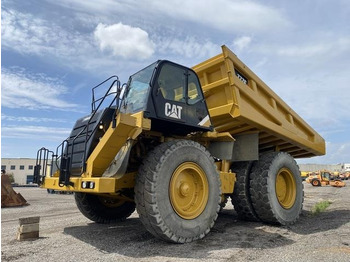 شاحنة قلابة للمحاجر CATERPILLAR 777F