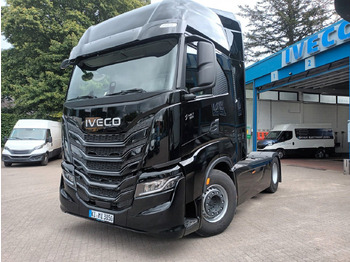 شاحنة جرار IVECO S-WAY
