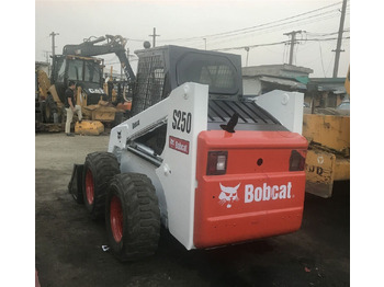 شيول صغير Bobcat S250: صور 3