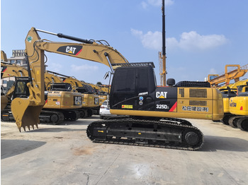 حفارة CATERPILLAR 325D