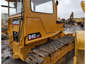 بلدوزر CATERPILLAR D4C