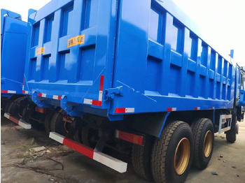 قلابات Howo: صور 2