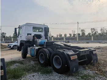 شاحنة جرار Sinotruk HOWO 371 Tractor: صور 5 شاحنة جرار Sinotruk HOWO 371 Tractor: صور 5