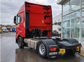 شاحنة جرار Cabeza Tractora IVECO 460 AUTOMATICO CON INTARDER: صور 4
