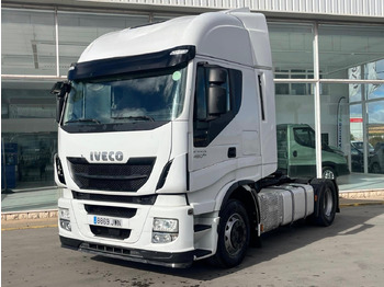 شاحنة جرار IVECO
