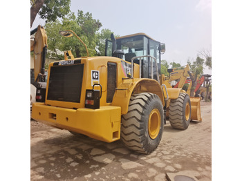 اللودر بعجل CATERPILLAR 966H