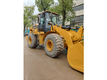 اللودر بعجل CATERPILLAR 950GC