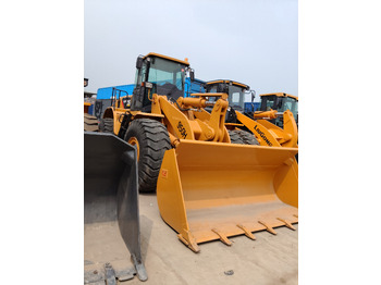 اللودر بعجل CATERPILLAR 950GC