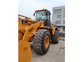 اللودر بعجل CATERPILLAR 950H
