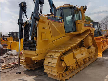 بلدوزر CATERPILLAR D8T