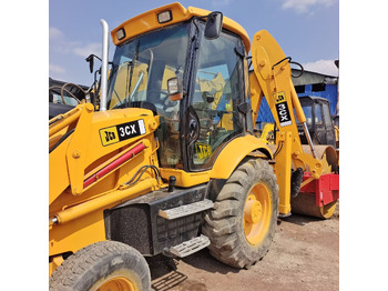 حفار متعدد الاستخدام JCB 3CX