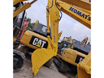 حفارات زحافة KOMATSU PC 210 LC - 8: صور 3 حفارات زحافة KOMATSU PC 210 LC - 8: صور 3