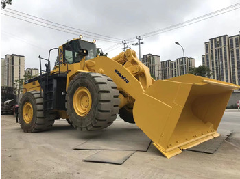 اللودر بعجل KOMATSU WA600-6