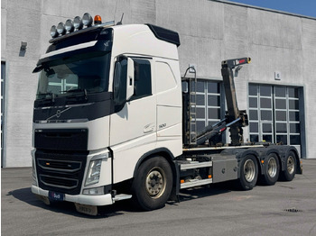 شاحنة ذات الخطاف VOLVO FH12