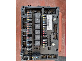 لوحة القيادة - شاحنة MERCEDES-BENZ Mercedes-Benz ACTROS  ATEGO  MP4 EURO 6: صور 2