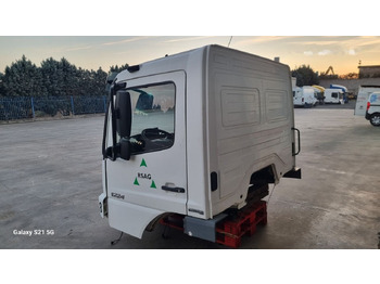 الكبائن MERCEDES-BENZ Atego