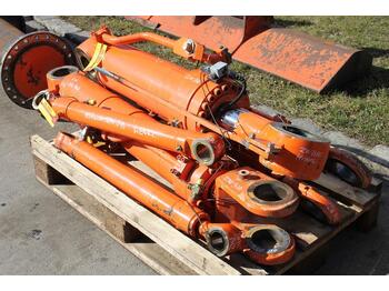 الاسطوانة الهيدروليكية HITACHI