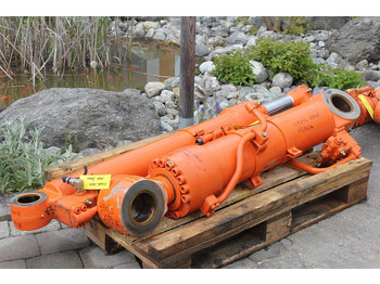 الاسطوانة الهيدروليكية HITACHI