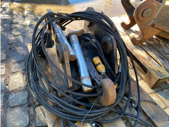 وصلة الربط للمعدات المعلقة - آلات البناء Liebherr 900: صور 3