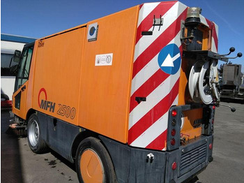 سياره كنس شوارع Aebi MFH2500: صور 4