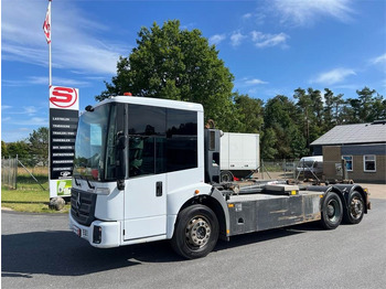 شاحنة ذات الخطاف MERCEDES-BENZ Econic 2630