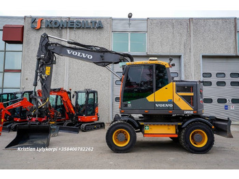 حفارة على عجلات VOLVO EWR150E