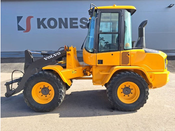 اللودر بعجل VOLVO L35G