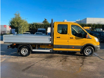 الشاحنات الصغيرة المسطحة FORD Transit