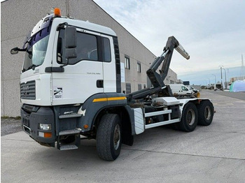 شاحنة ذات الخطاف MAN