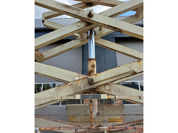 رافعات مقصية Holland Lift A151DV: صور 5 رافعات مقصية Holland Lift A151DV: صور 5