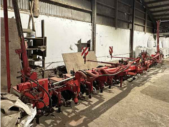 معدات بذار KVERNELAND