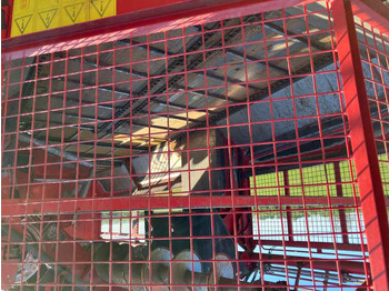 ال معدات حراثه Holmer Holmer T4-40 Self-Propelled Sugarbeet Harvester: صور 3