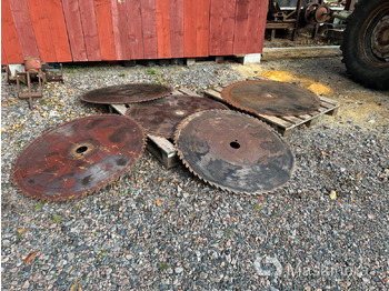 معدات البناء