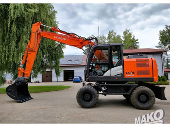 حفارة على عجلات HITACHI