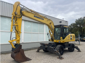 حفارة على عجلات KOMATSU PW180