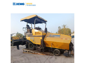 العامل بالقار XCMG