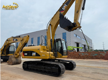 حفارة CATERPILLAR 320D