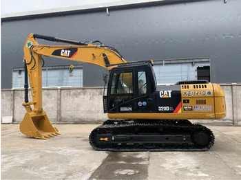 حفارات زحافة CATERPILLAR 320D2