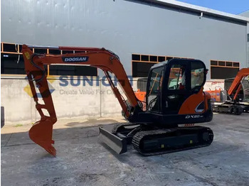 حفارات زحافة DOOSAN DH60