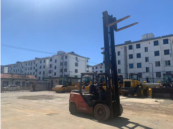 رافعة شوكية ديزل Toyota Forklift 5 ton Diesel Forklift FD50 with 5m High Mast: صور 2 رافعة شوكية ديزل Toyota Forklift 5 ton Diesel Forklift FD50 with 5m High Mast: صور 2