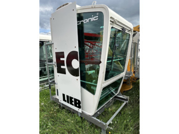 رافعة برجية LIEBHERR
