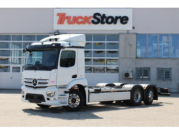 الشاسيه شاحنة MERCEDES-BENZ eActros