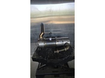 ماسورة العادم LIEBHERR