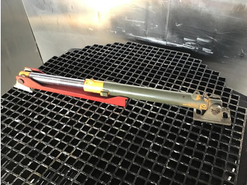 الاسطوانة الهيدروليكية LIEBHERR