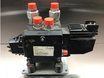 المحرك و قطع الغيار LIEBHERR