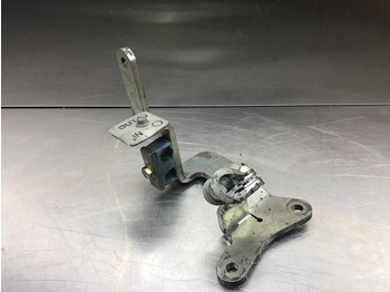 المحرك و قطع الغيار LIEBHERR