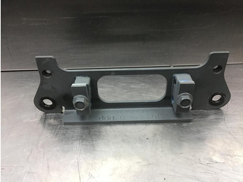 المحرك و قطع الغيار LIEBHERR