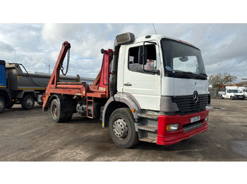 شاحنات قابلة للفك شاحنة MERCEDES-BENZ Atego 1823